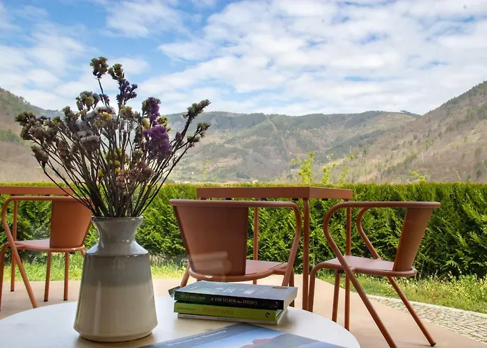 Solar Da Castanha - Forest House בית כפרי מנטגאס