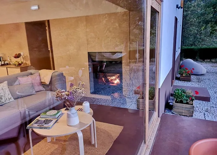 Solar Da Castanha - Forest House בית כפרי מנטגאס